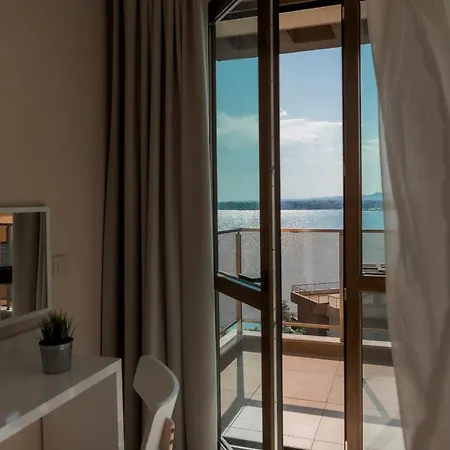 Hotell St. Panteleimon 3*