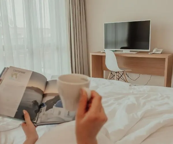 St. Panteleimon מלון 3*