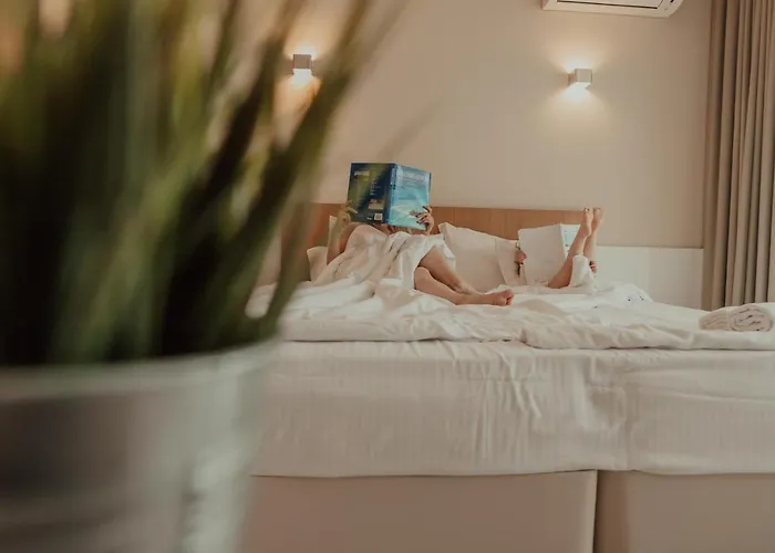 St. Panteleimon מלון 3*