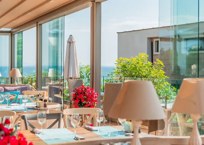 מלון St. Panteleimon 3*