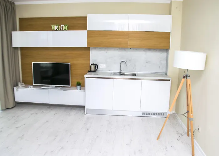 St. Panteleimon מלון נסבר