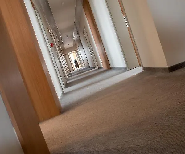 St. Panteleimon נסבר